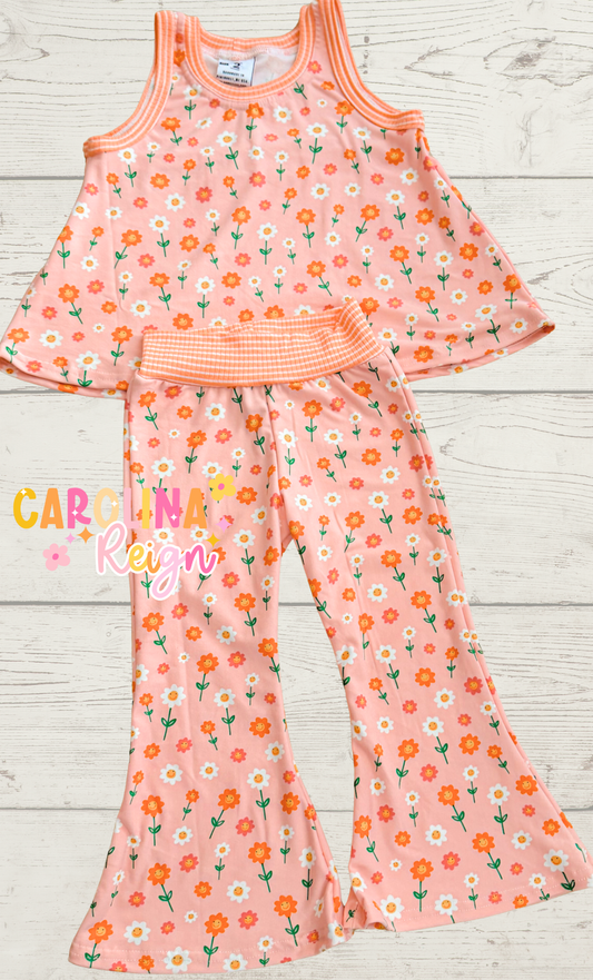 Size 2T set , swing tank & flares , peachy flowers