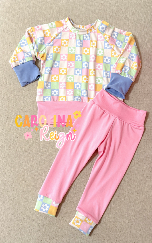 Size 12/18m pink floral checker set