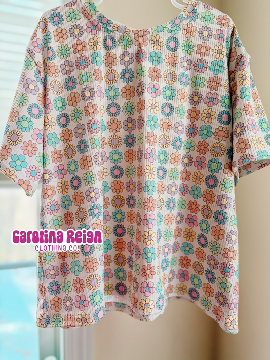 Size 7/8 oversize tee, pastel flowers