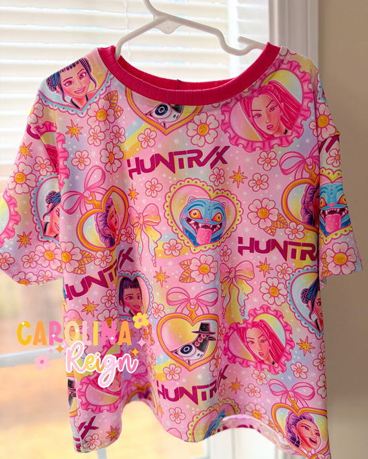 Size 5 oversize tee demon girls